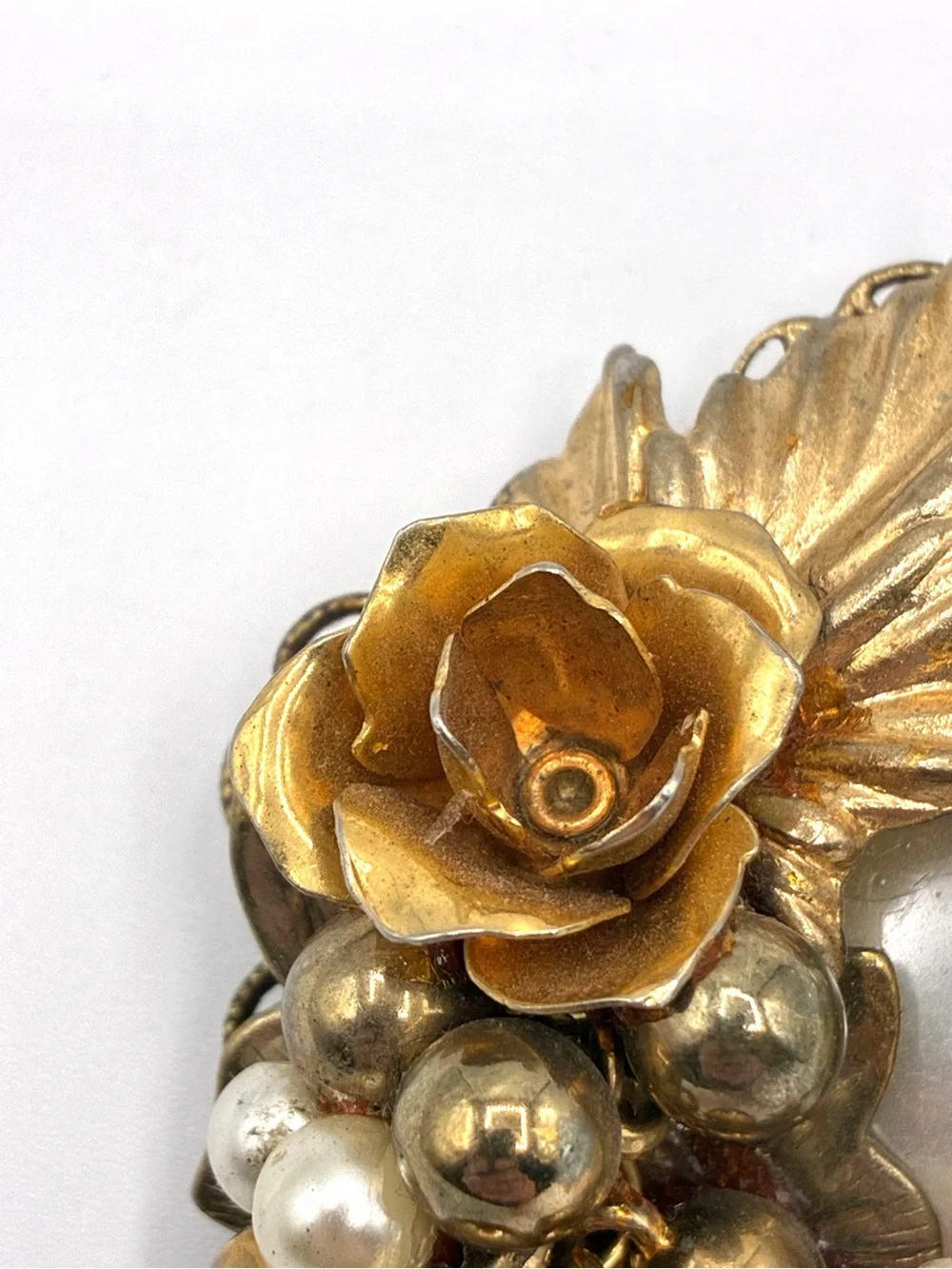 Vintage Unique Gold Tone Floral Brooch Faux Pearl Cluster Statement Pin